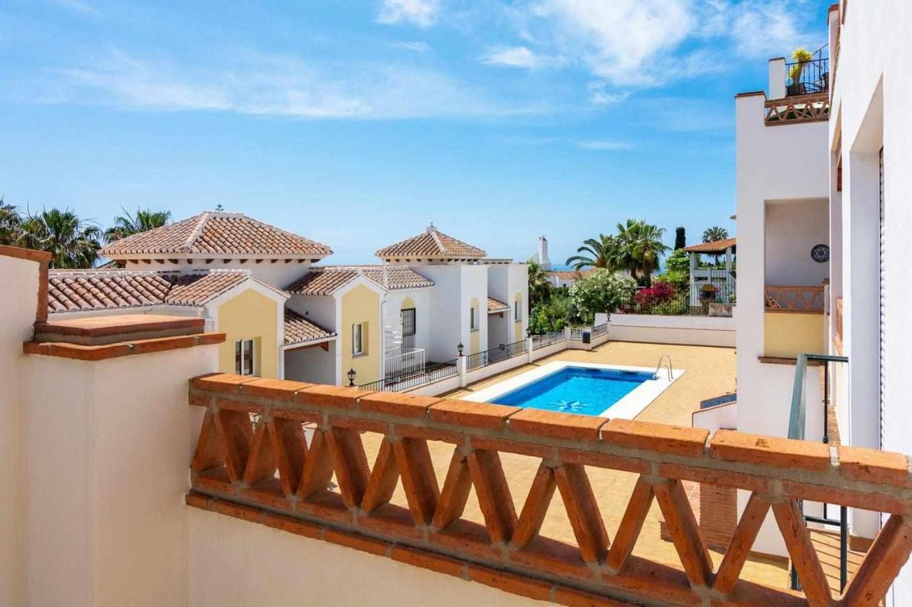 Apartamento 2 Dormitorios Con Vistas Al Mar Nerja Pokoj fotografie